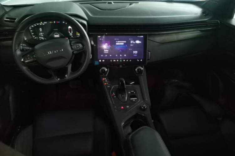 Used Lynk & Co 01 2021 2.0TD Four-Wheel Drive Hype-Halo Center Console