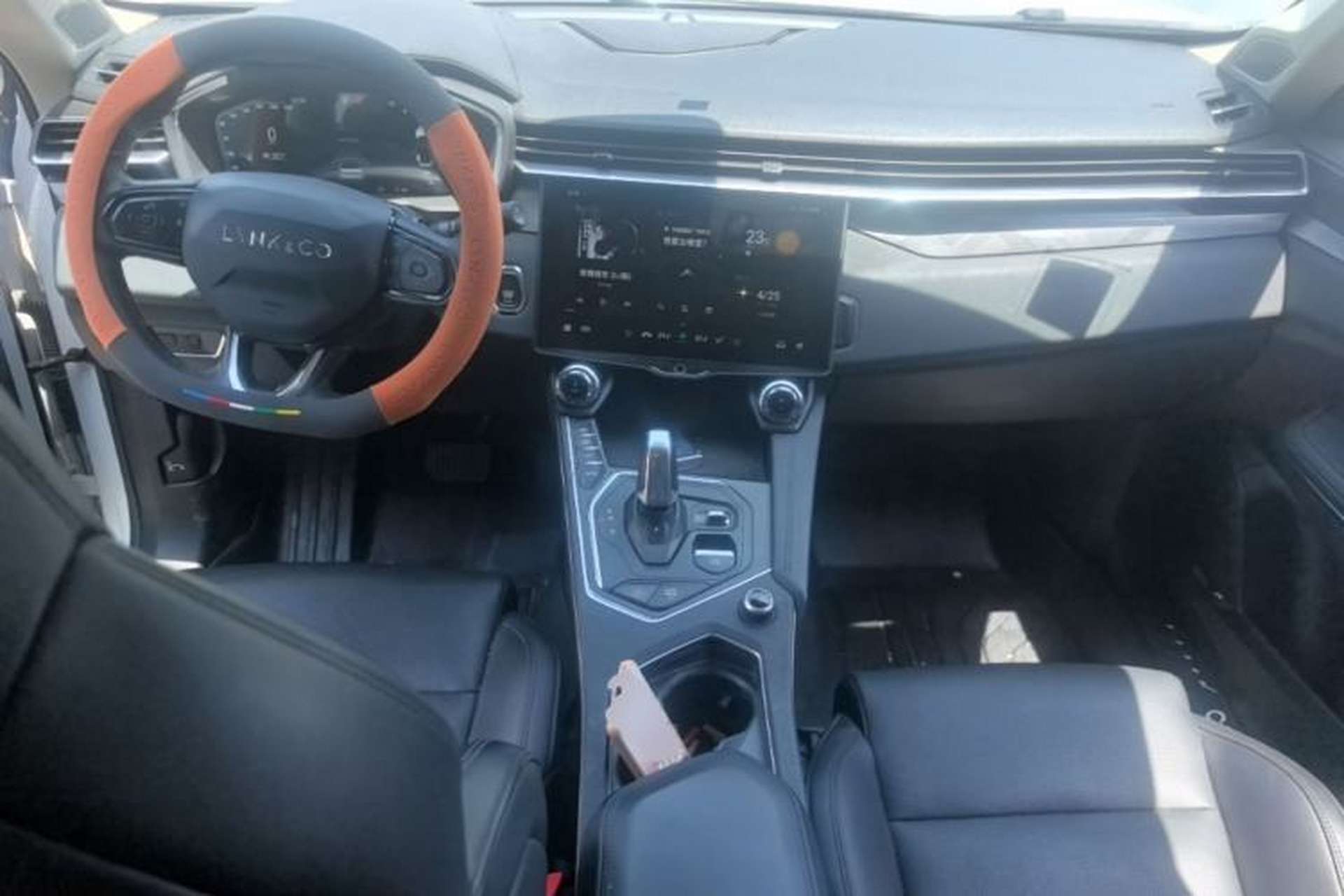 Used Lynk & Co 01 2021 2.0TD Two-Wheel-Drive Pro Trim Center Console