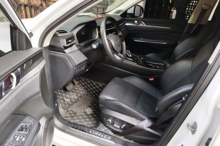 Used Lynk & Co 01 2021 2.0TD Two-Wheel-Drive Pro Trim Driver Seat