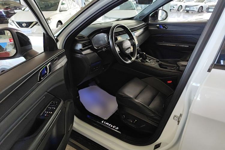 Used Lynk & Co 01 2021 2.0TD Four-Wheel Drive Hype-Halo Driver Seat