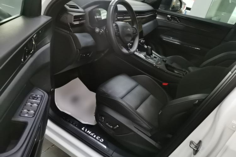 Used Lynk & Co 01 2021 2.0TD Four-Wheel Drive Hype-Halo Driver Seat