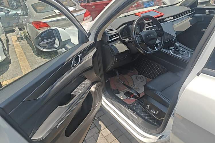 Used Lynk & Co 01 2021 2.0TD Two-Wheel-Drive Pro Trim Driver Seat