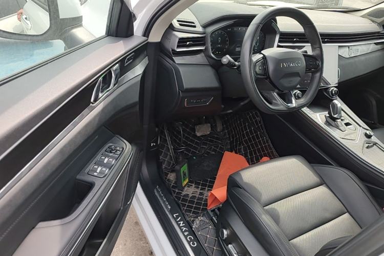 Used Lynk & Co 01 2021 2.0TD Two-Wheel-Drive Pro Trim Driver Seat