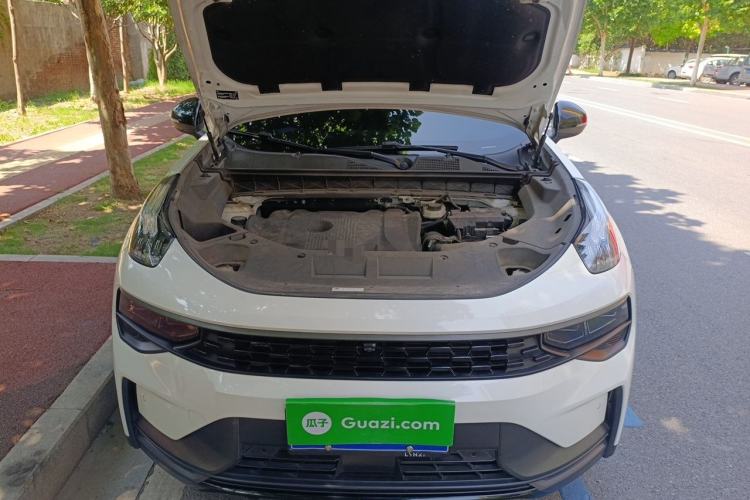 Used Lynk & Co 01 2021 2.0TD Four-Wheel Drive Dark Night Edition Engine Bay