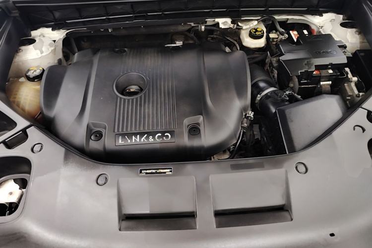 Used Lynk & Co 01 2021 2.0TD Four-Wheel Drive Hype-Halo Engine Bay