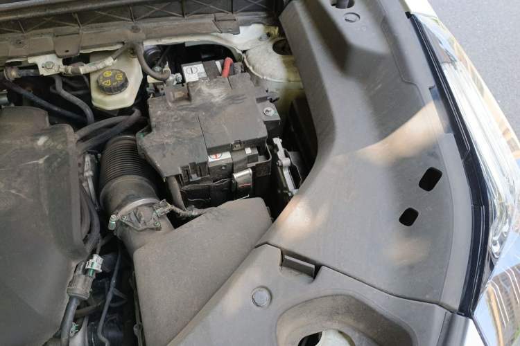 Used Lynk & Co 01 2021 2.0TD Four-Wheel Drive Dark Night Edition Engine Bay Left