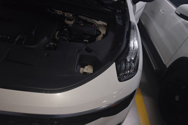 Used Lynk & Co 01 2021 2.0TD Two-Wheel-Drive Pro Trim Engine Bay Left