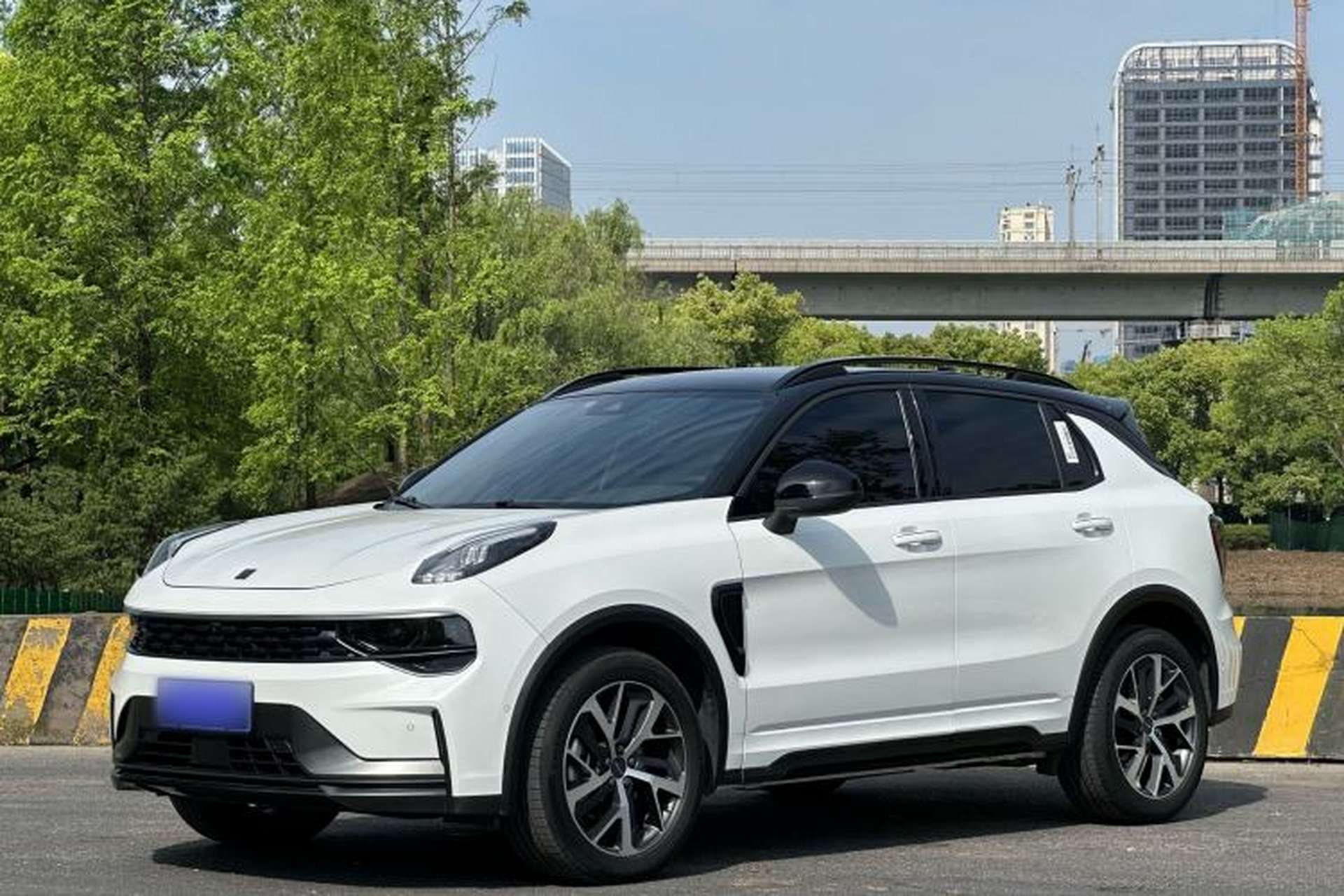 Used Lynk & Co 01 2021 2.0TD Four-Wheel Drive Hype-Halo Exterior 1