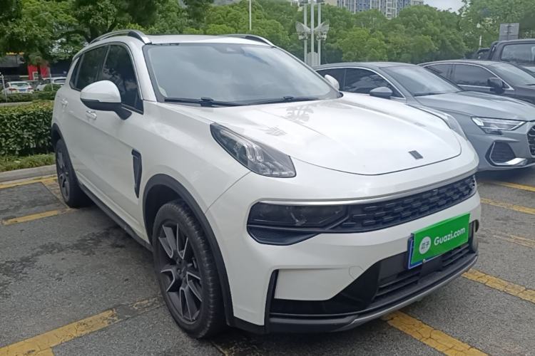 Used Lynk & Co 01 2021 2.0TD Two-Wheel-Drive Pro Trim Exterior 1