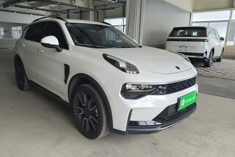 Used Lynk & Co 01 2021 2.0TD Two-Wheel-Drive Pro Trim Exterior 1