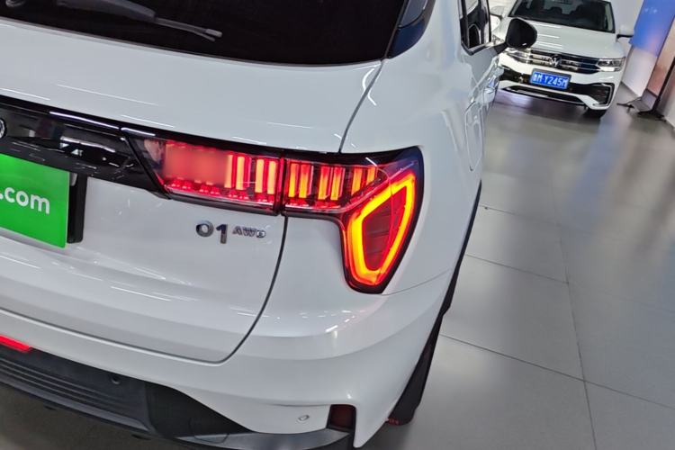 Used Lynk & Co 01 2021 2.0TD Four-Wheel Drive Hype-Halo Exterior 3