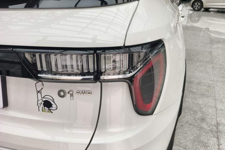 Used Lynk & Co 01 2021 2.0TD Four-Wheel Drive Hype-Halo Exterior 3
