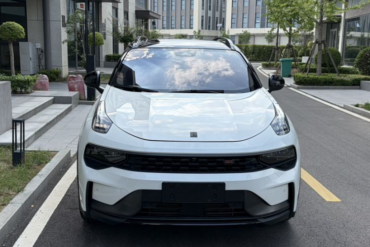 Used Lynk & Co 01 2021 2.0TD Four-Wheel Drive Hype-Halo Exterior 3