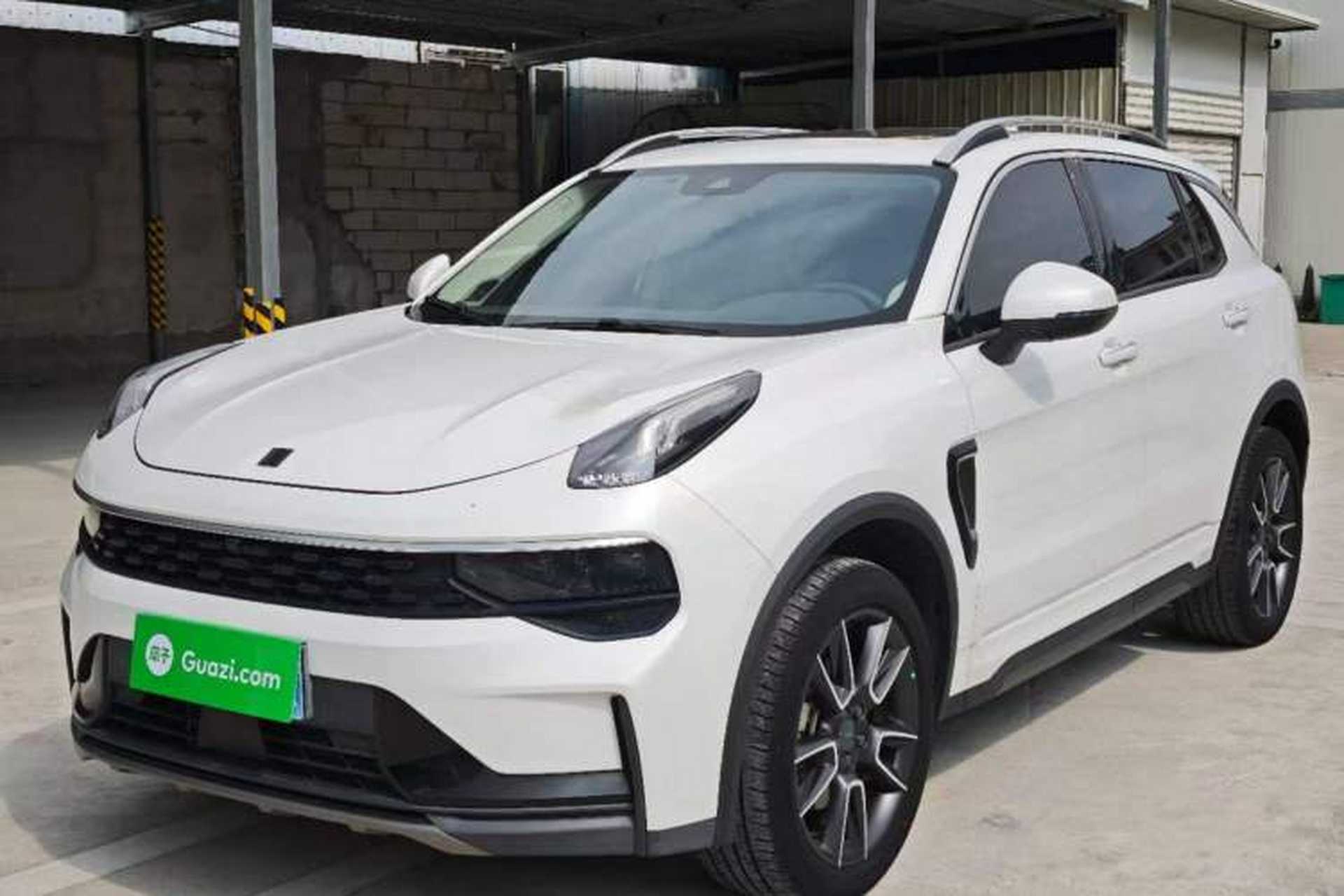 Used Lynk & Co 01 2021 2.0TD Two-Wheel-Drive Pro Trim Exterior 4