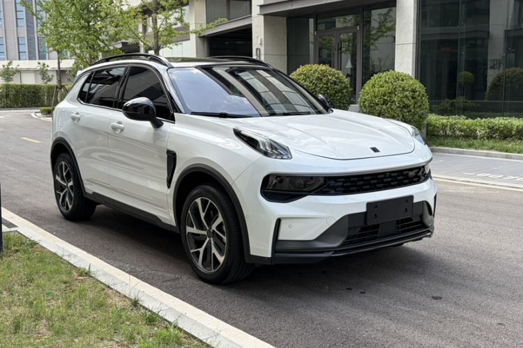 Used Lynk & Co 01 2021 2.0TD Four-Wheel Drive Hype-Halo Exterior 4