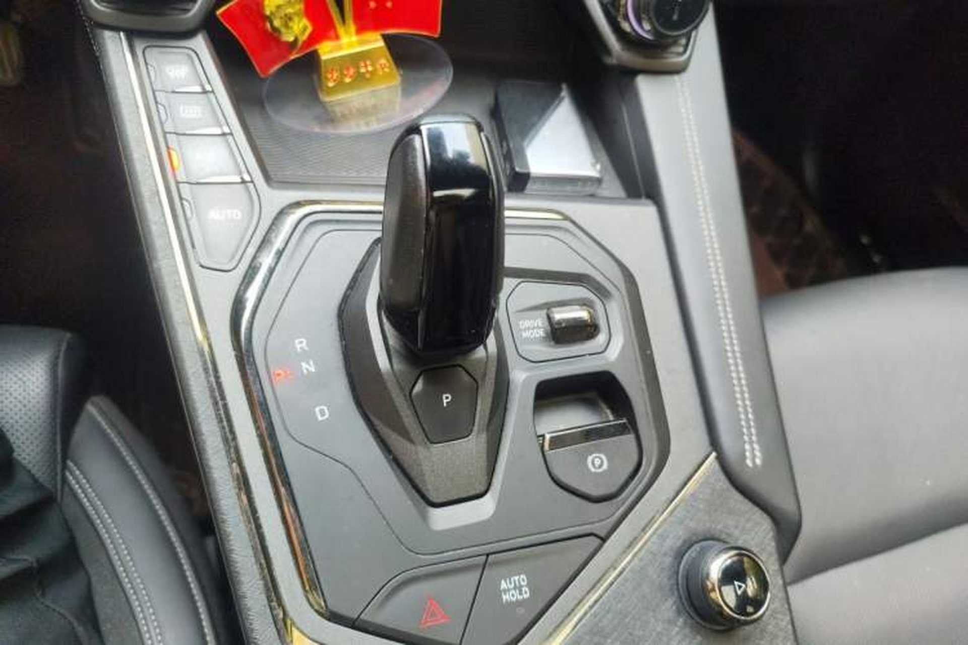 Used Lynk & Co 01 2021 2.0TD Four-Wheel Drive Hype-Halo Gear Lever
