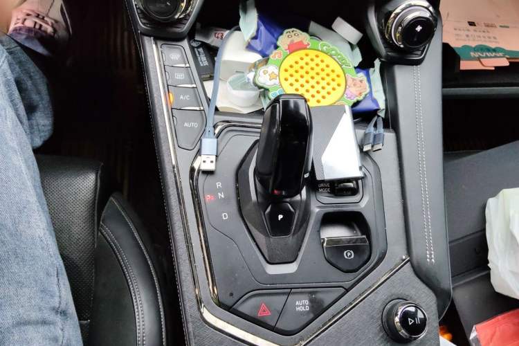Used Lynk & Co 01 2021 2.0TD Four-Wheel Drive Hype-Halo Gear Lever