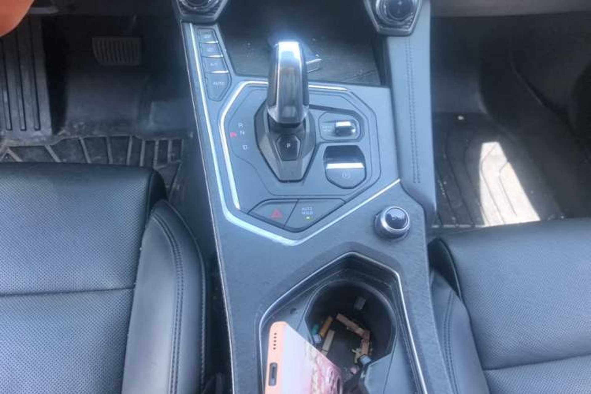 Used Lynk & Co 01 2021 2.0TD Two-Wheel-Drive Pro Trim Gear Lever