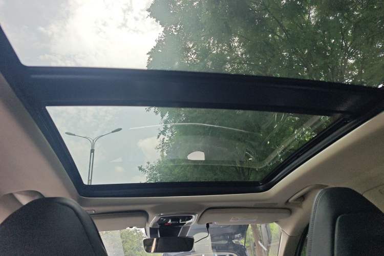 Used Lynk & Co 01 2021 2.0TD Two-Wheel-Drive Pro Trim Headliner