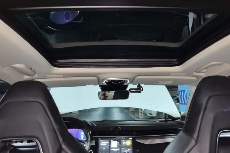 Used Lynk & Co 01 2021 2.0TD Two-Wheel-Drive Pro Trim Headliner
