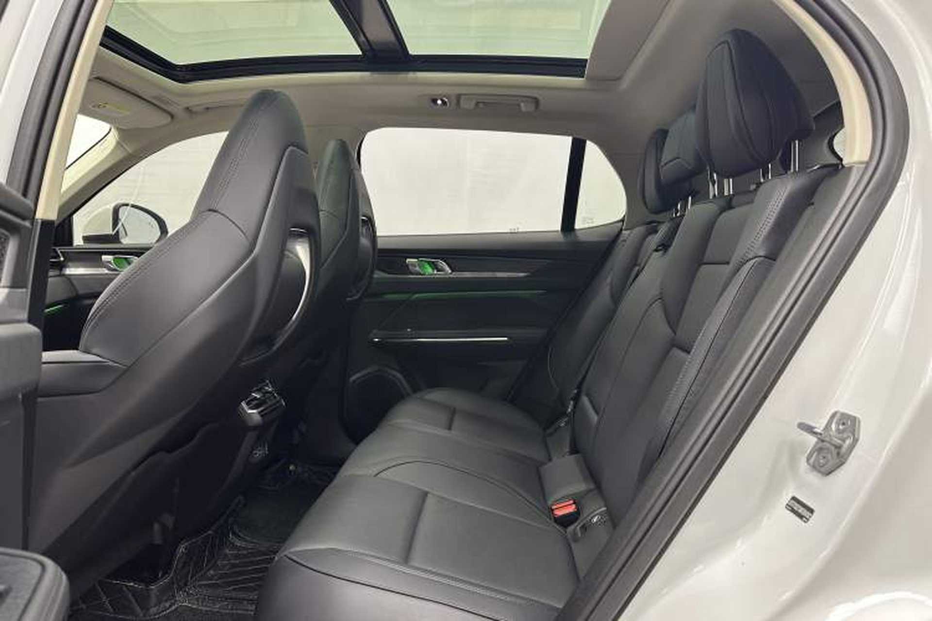Used Lynk & Co 01 2021 2.0TD Two-Wheel-Drive Pro Trim Interior 2