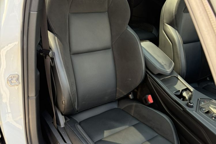 Used Lynk & Co 01 2021 2.0TD Four-Wheel Drive Hype-Halo Interior 5