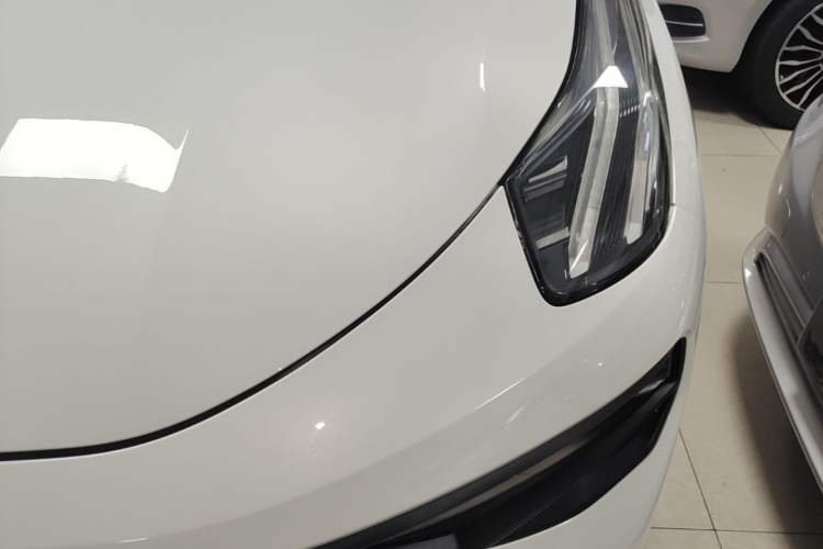 Used Lynk & Co 01 2021 2.0TD Four-Wheel Drive Hype-Halo Left Front Headlight