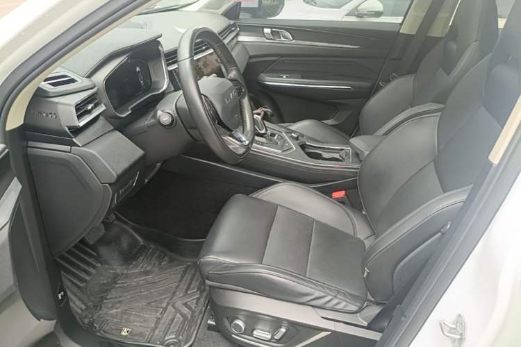 Used Lynk & Co 01 2021 2.0TD Two-Wheel-Drive Pro Trim Left Front Seat