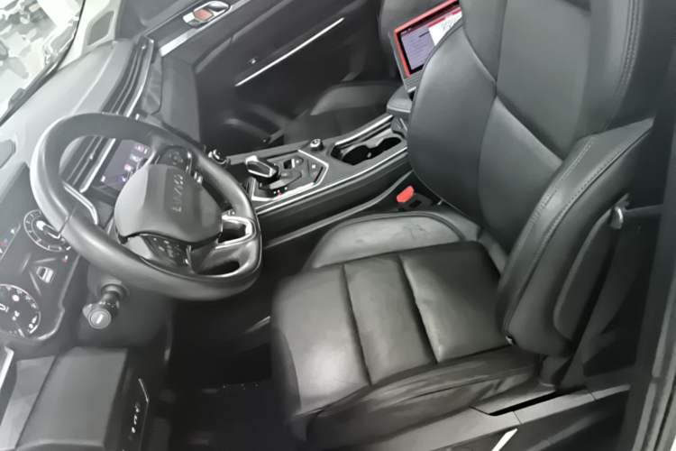 Used Lynk & Co 01 2021 2.0TD Two-Wheel-Drive Pro Trim Left Front Seat