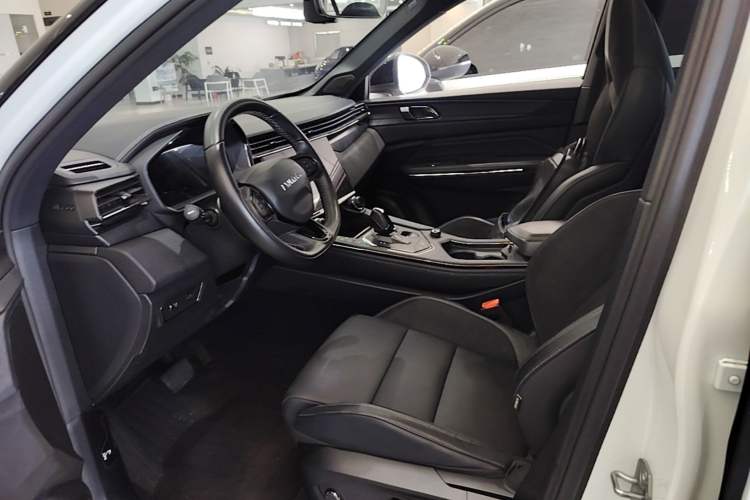 Used Lynk & Co 01 2021 2.0TD Four-Wheel Drive Hype-Halo Left Front Seat
