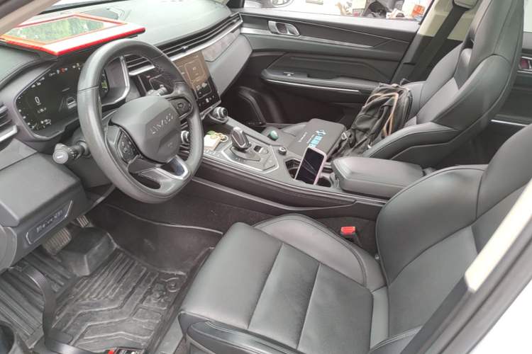 Used Lynk & Co 01 2021 2.0TD Two-Wheel-Drive Pro Trim Left Front Seat