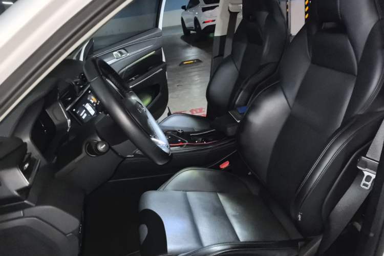 Used Lynk & Co 01 2021 2.0TD Two-Wheel-Drive Pro Trim Left Front Seat