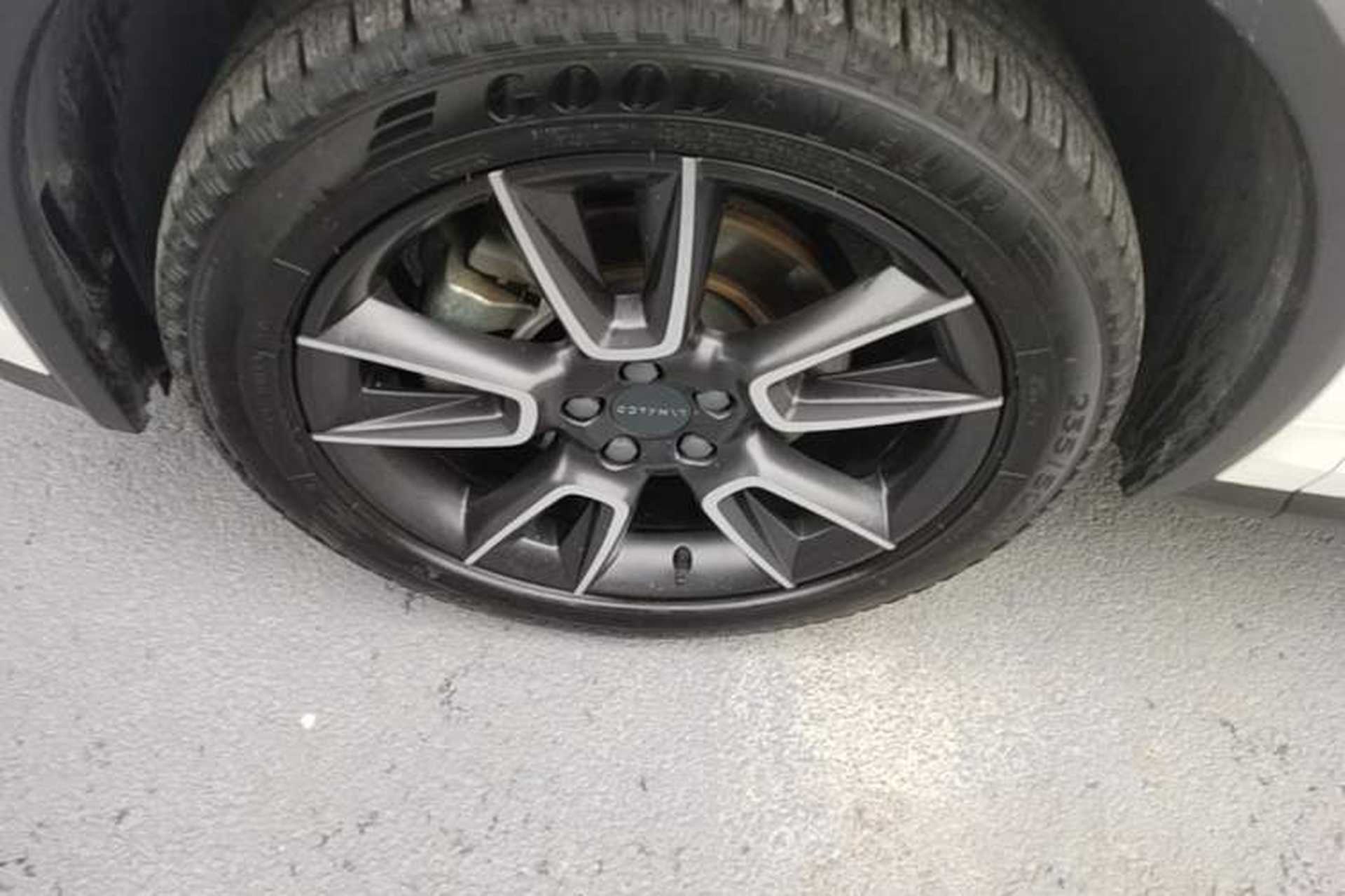 Used Lynk & Co 01 2021 2.0TD Two-Wheel-Drive Pro Trim Left Front Wheel Hub