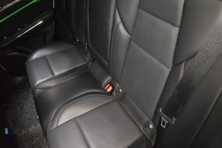 Used Lynk & Co 01 2021 2.0TD Two-Wheel-Drive Pro Trim Left Rear Seat