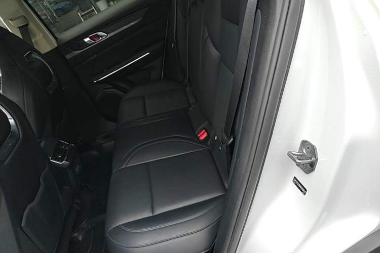 Used Lynk & Co 01 2021 2.0TD Two-Wheel-Drive Pro Trim Left Rear Seat