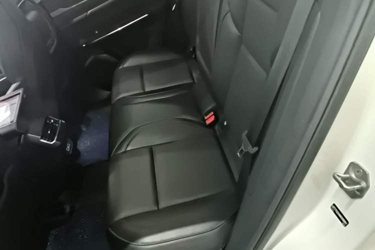 Used Lynk & Co 01 2021 2.0TD Two-Wheel-Drive Pro Trim Left Rear Seat