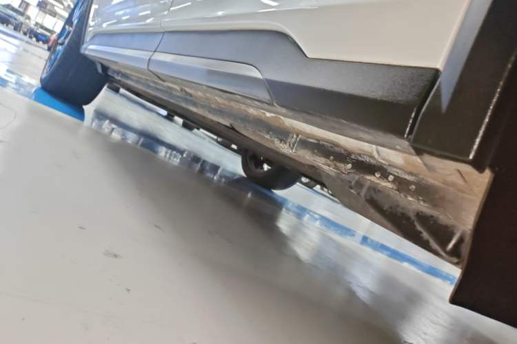 Used Lynk & Co 01 2021 2.0TD Two-Wheel Drive Zhaopu Pro Left Side Sill