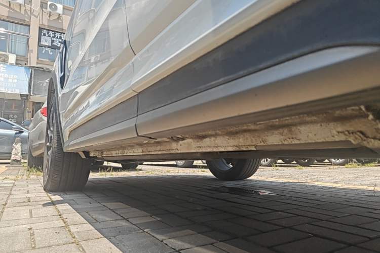 Used Lynk & Co 01 2021 2.0TD Two-Wheel-Drive Pro Trim Left Side Sill