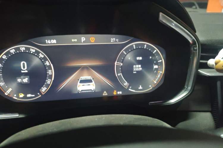 Used Lynk & Co 01 2021 2.0TD Two-Wheel-Drive Pro Trim Odometer Close Up