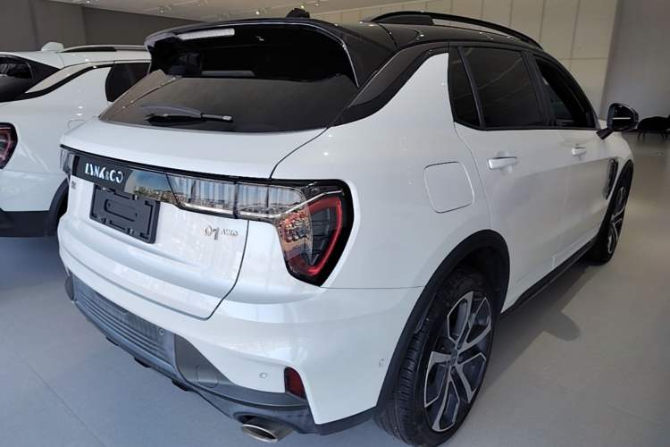 Used Lynk & Co 01 2021 2.0TD Four-Wheel Drive Hype-Halo Rear Right 45 Deg