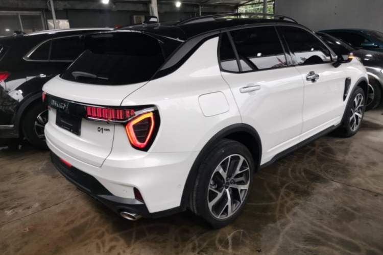 Used Lynk & Co 01 2021 2.0TD Four-Wheel Drive Hype-Halo Rear Right 45 Deg