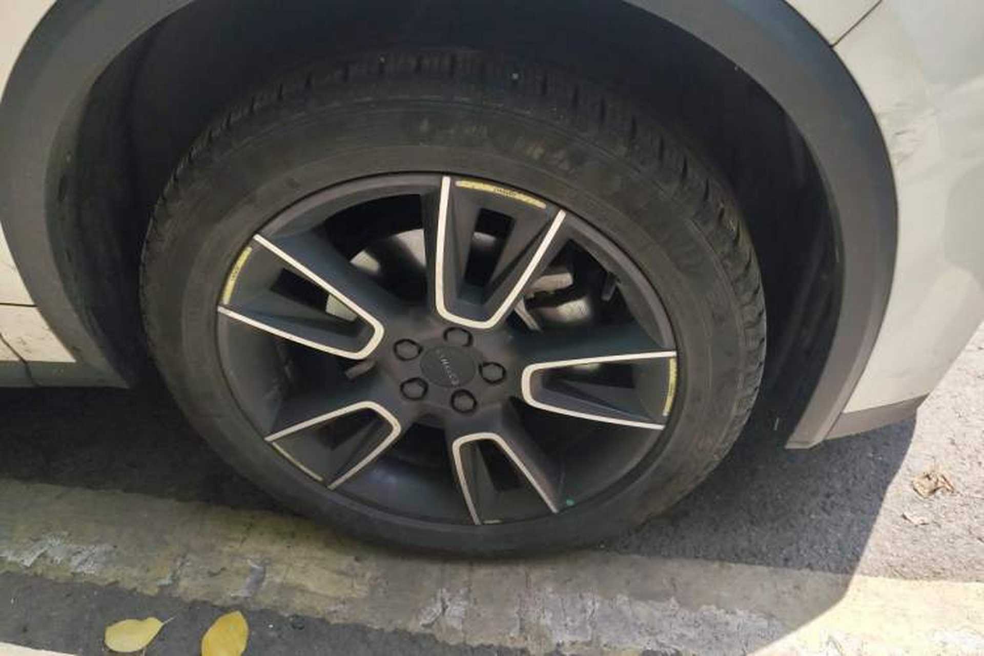 Used Lynk & Co 01 2021 2.0TD Two-Wheel-Drive Pro Trim Right Front Wheel Hub