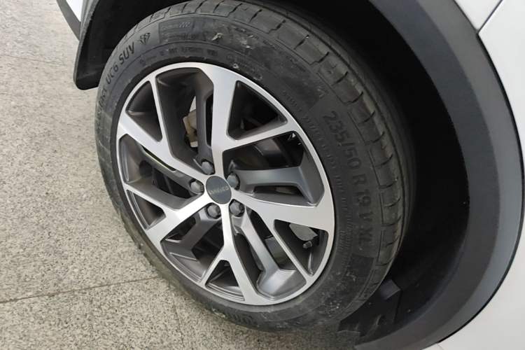 Used Lynk & Co 01 2021 2.0TD Four-Wheel Drive Hype-Halo Right Rear Wheel Hub