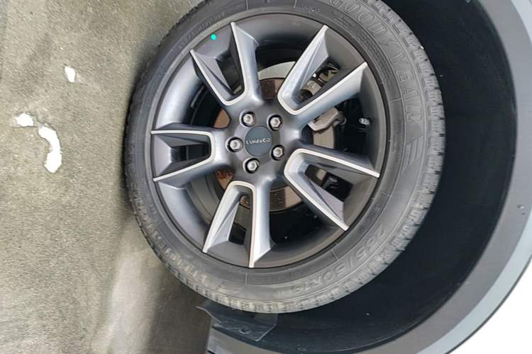 Used Lynk & Co 01 2021 2.0TD Two-Wheel-Drive Pro Trim Right Rear Wheel Hub
