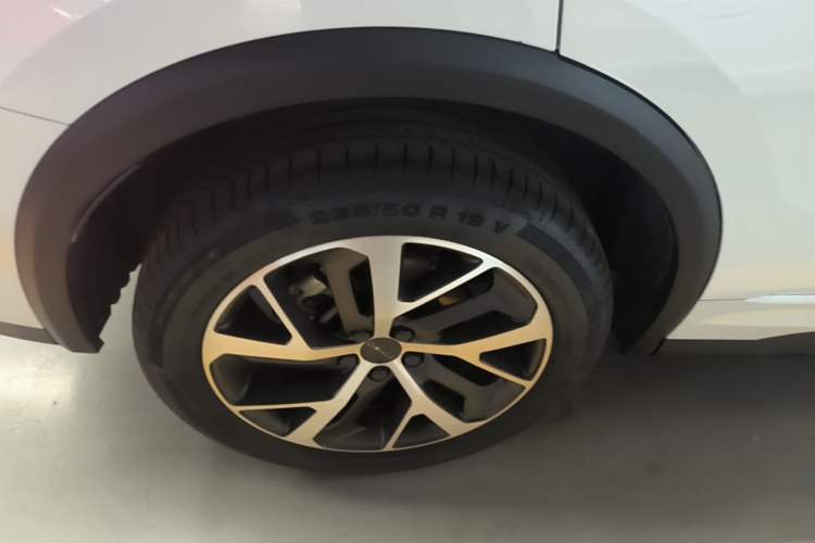 Used Lynk & Co 01 2021 2.0TD Four-Wheel Drive Hype-Halo Right Rear Wheel Hub
