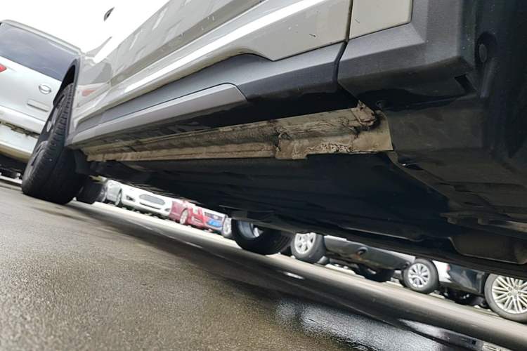 Used Lynk & Co 01 2021 2.0TD Two-Wheel-Drive Pro Trim Right Side Sill