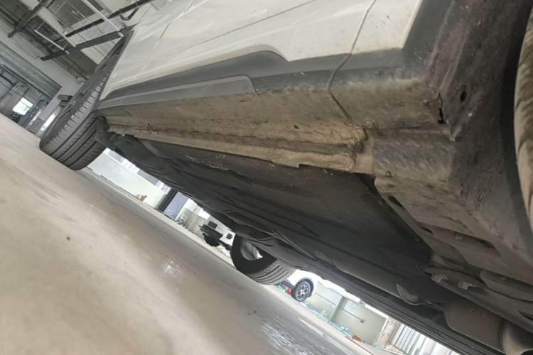 Used Lynk & Co 01 2021 2.0TD Two-Wheel-Drive Pro Trim Right Side Sill