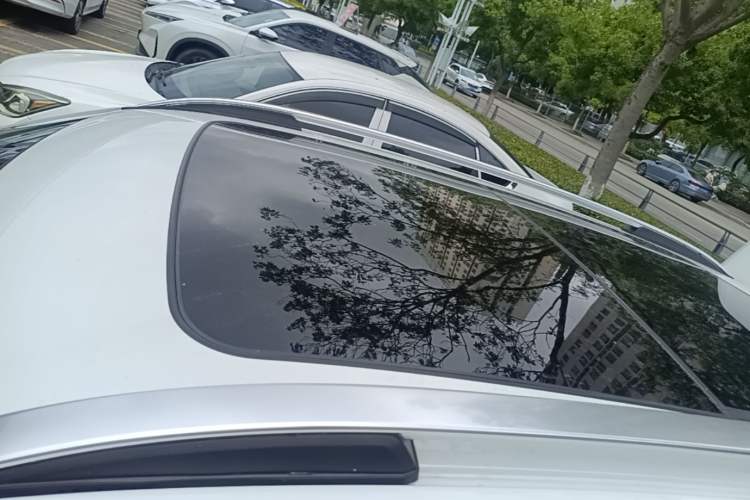 Used Lynk & Co 01 2021 2.0TD Two-Wheel-Drive Pro Trim Roof