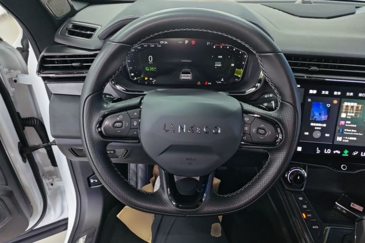 Used Lynk & Co 01 2021 2.0TD Four-Wheel Drive Hype-Halo Steering Wheel
