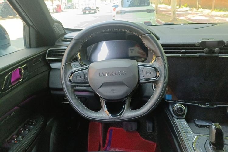 Used Lynk & Co 01 2021 2.0TD Four-Wheel Drive Dark Night Edition Steering Wheel